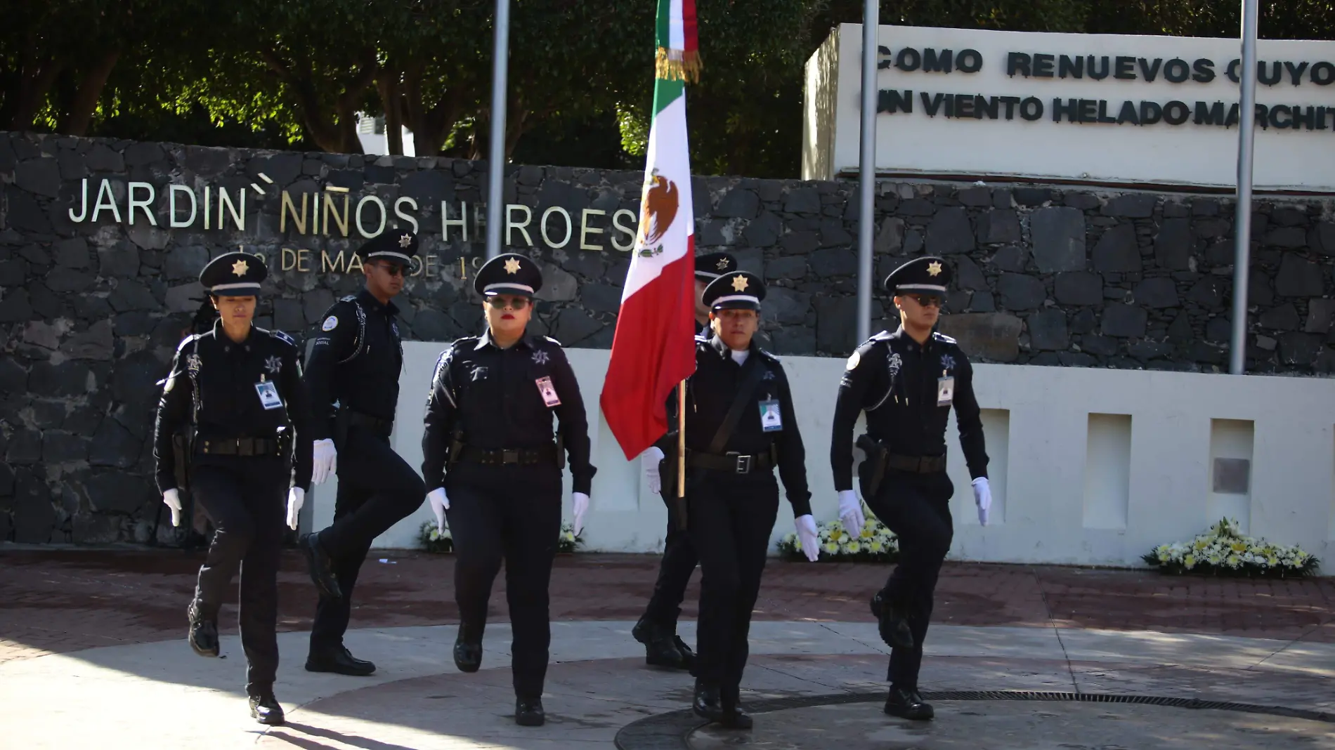 NIÑOS HÉROES - Fco Meza - El Sol de León (4)